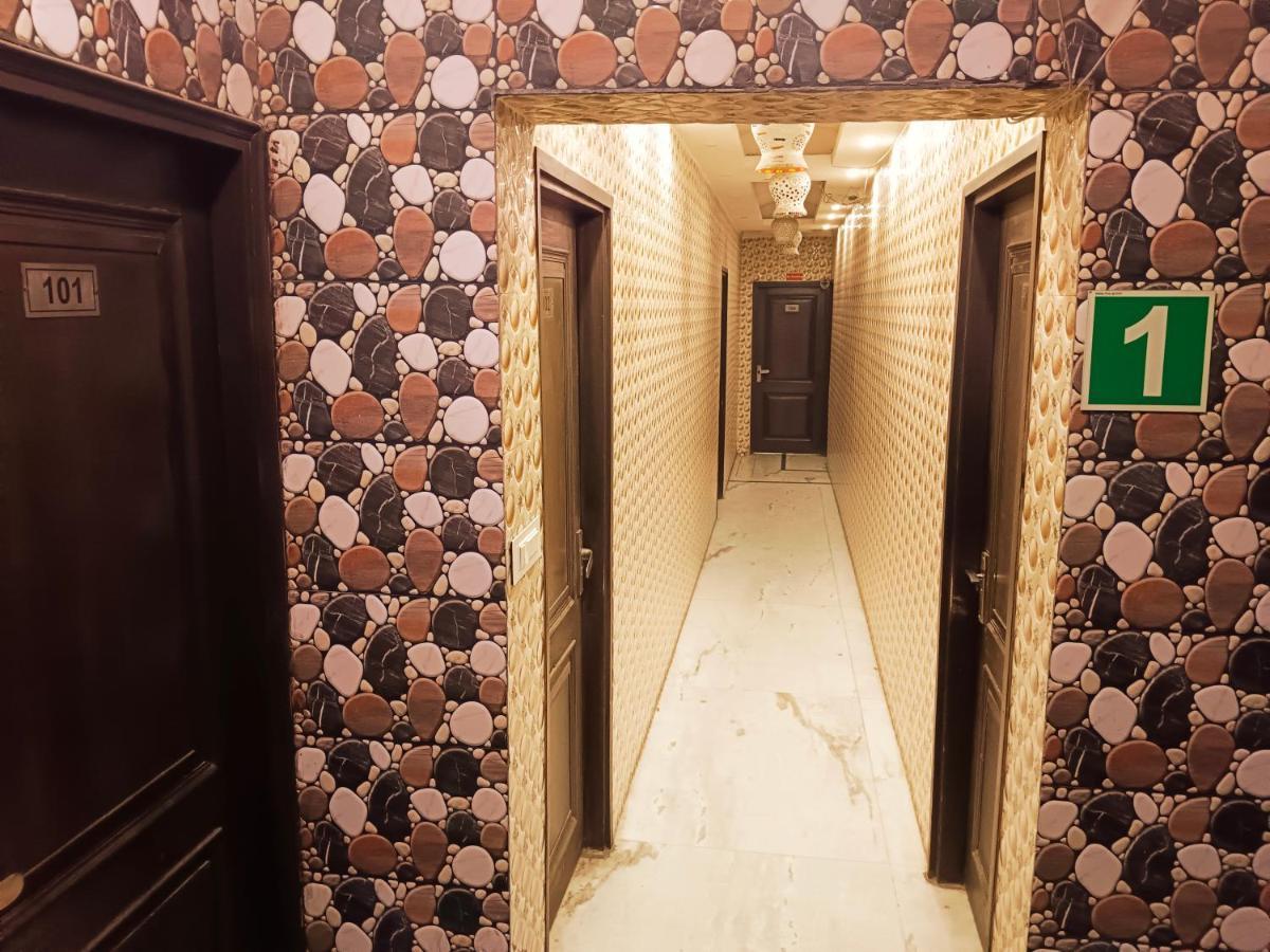Hotel De Tark Near Igi Airport Delhi New Delhi Bagian luar foto