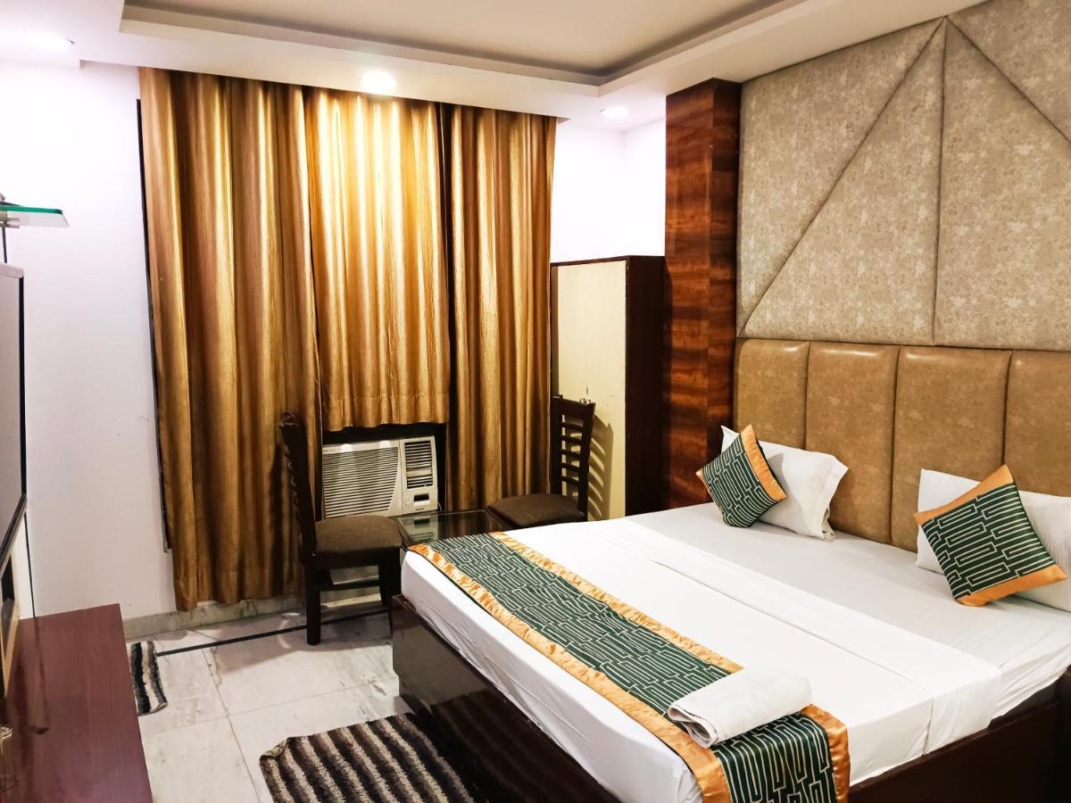 Hotel De Tark Near Igi Airport Delhi New Delhi Bagian luar foto